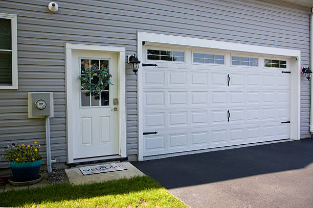 24/7 Emergency Garage Door Roller Replacement experts in Hercules, CA